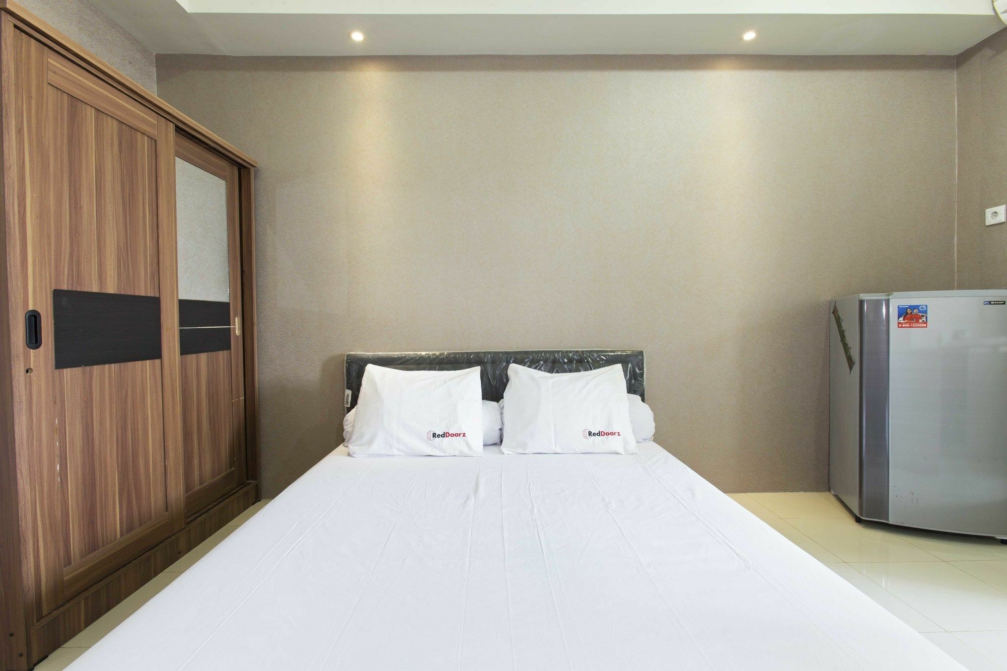 Reddoorz Apartment @ Pegangsaan Kelapa Gading Jakarta Exterior foto
